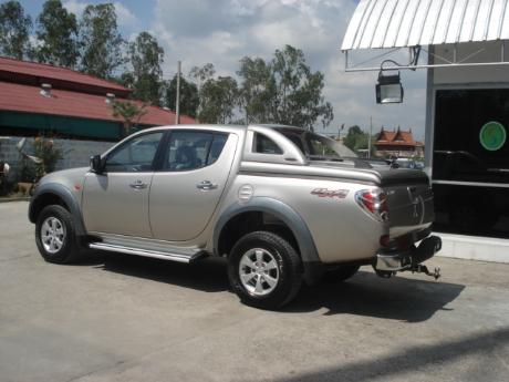 pics of new and used Mitsubishi Triton from Thailand's, Singapore's, Dubai's and UK's top new and used Mitsubishi L200 2.5 and 3.2 Double Cab