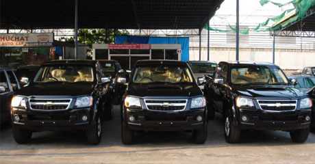 Chevy Colorado 2008 rows  - Get your Chevy now at Jim Autos Thailand and Jim 4x4 Thailand