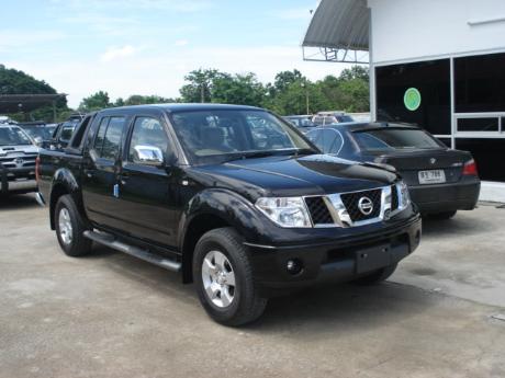 pics of new and used Double Cab Nissan Navara from Thailand's, Singapore's, Dubai's and UK's top new and used Nissan Navara Single, Extra and Double Cab dealer and exporter Soni Motors