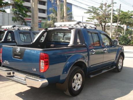 pics of new and used Double Cab Nissan Navara from Thailand's, Singapore's, Dubai's and UK's top new and used Nissan Navara Single, Extra and Double Cab dealer and exporter Soni Motors