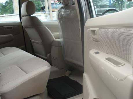 new Toyota Hilux Vigo Double Cab 4x4 E at Thailand's top Toyota Hilux Vigo</a>dealer Jim Autos Thailand